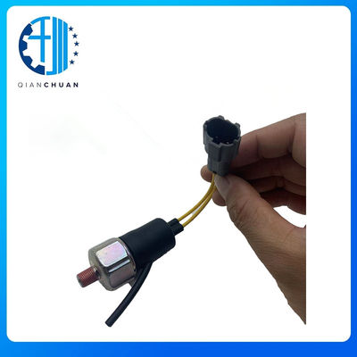 Oil Pressure Sensor 1-8241070-1  1824101701 For ISUZU 6BG1 4BG Fitting For EX200-5 ZX200